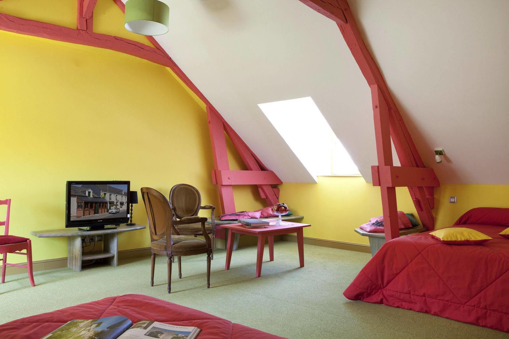Logis hôtel Ô en Couleur Oucques-la-Nouvelle Exterior foto