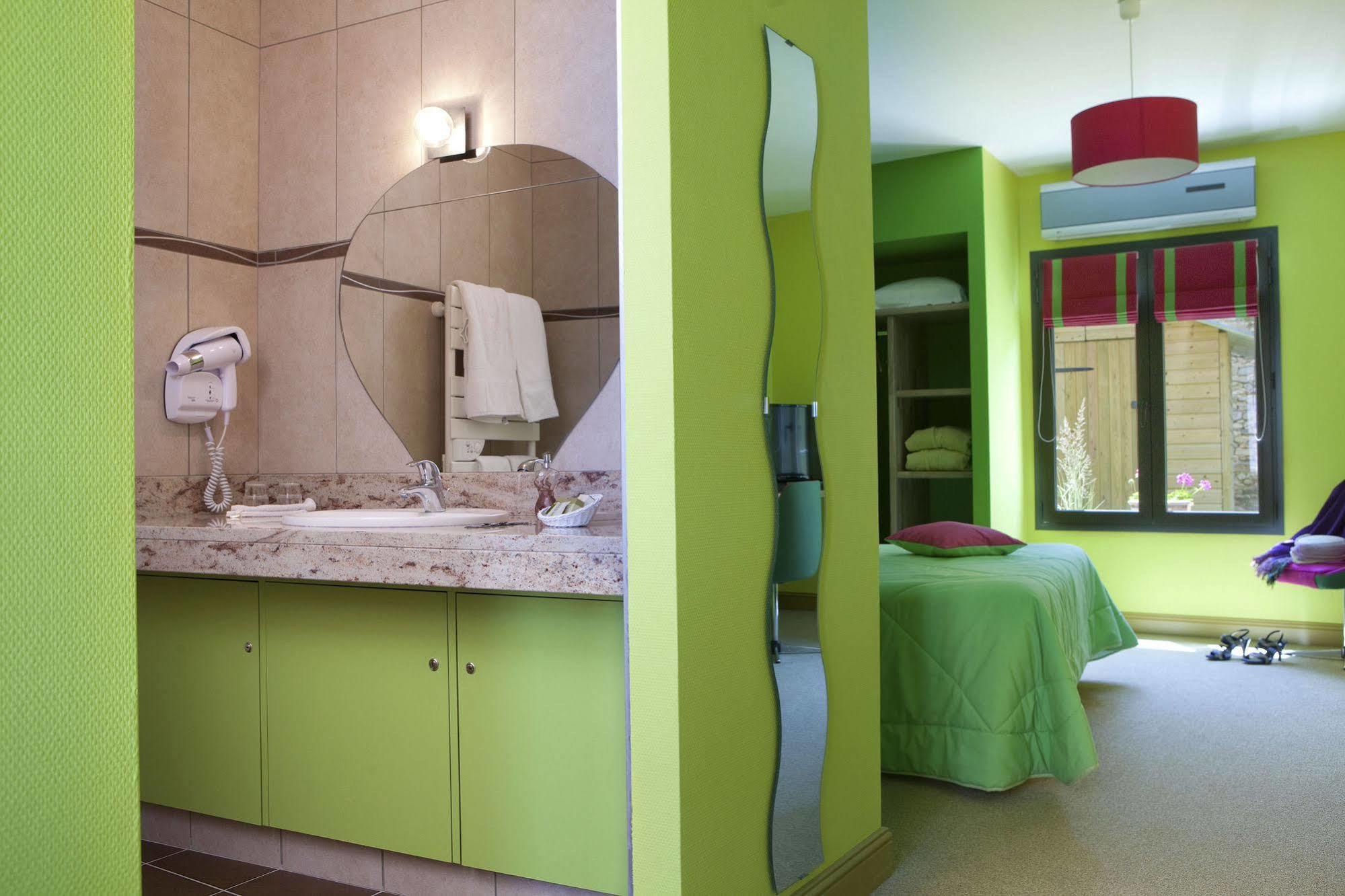 Logis hôtel Ô en Couleur Oucques-la-Nouvelle Exterior foto